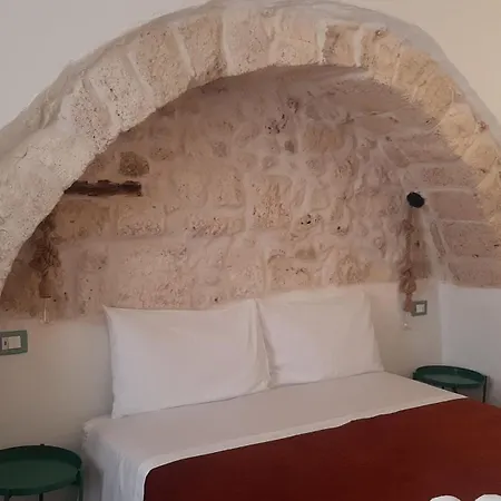 Dimora Lavinia Casa Vacanze Centro Storico Ostuni Exterior photo